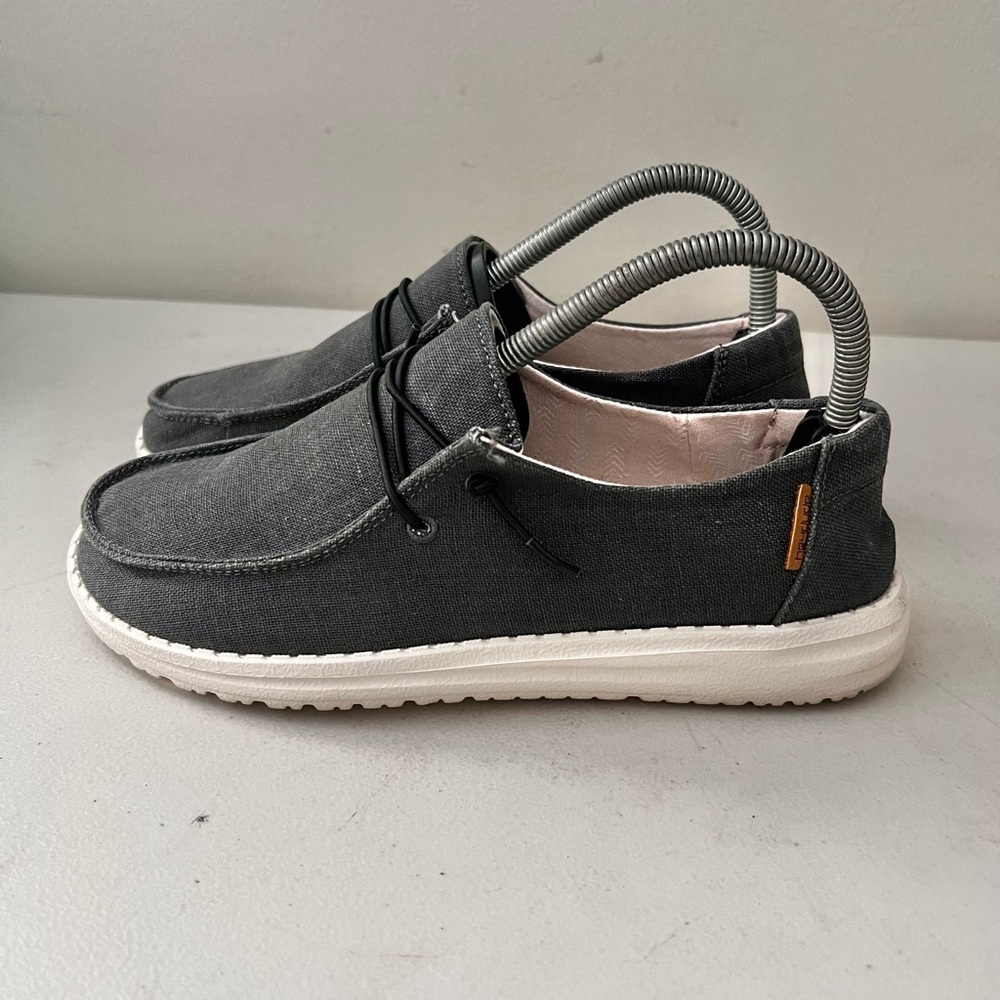 Hey Dude Wendy Chambray Off Black Slip On Loafers Men’s Size 7 - Picture 3 of 6